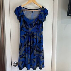 B. Wear Too! Babydoll Geometric Short Sleeve Dress. Small. Royal Blue and Black.